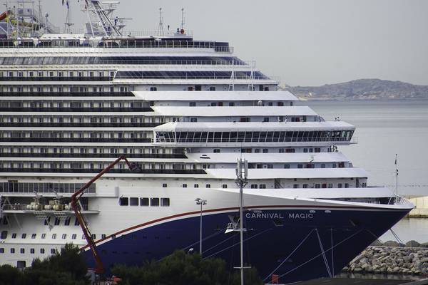 USCG searching for Carnival cruise ship passenger who went overboard