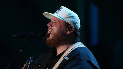 "Fast Car" singer Luke Combs has no interest in pop stardom: "Country music is enough"