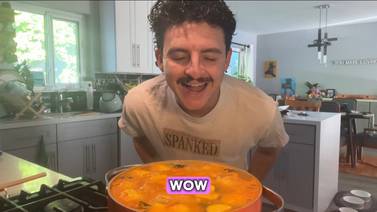 Just Ben Cooks Sopa de Pollo!