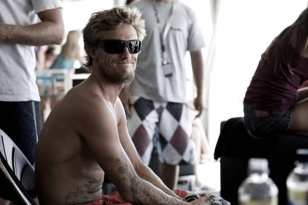 Former surf star Chris Davidson dead at 45 after being punched in bar fight, police say