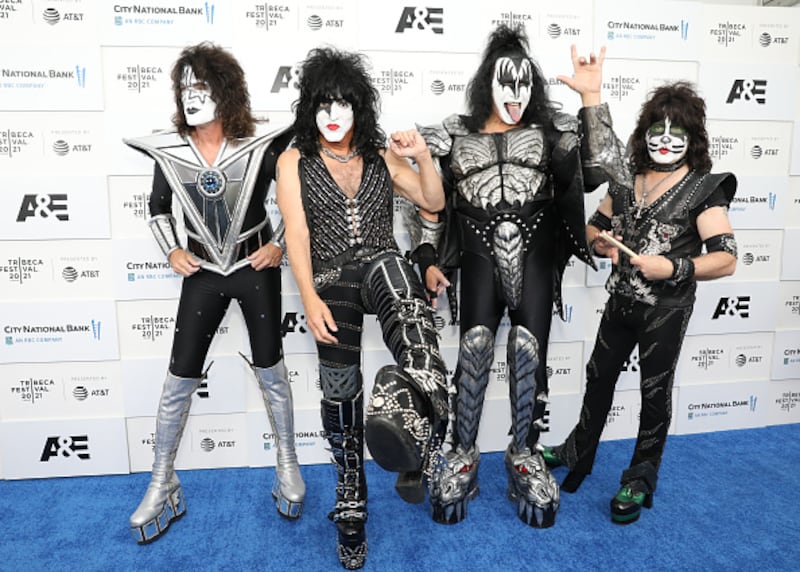Kiss