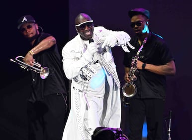 Ne-Yo; Akon; Nights Like This tour; iTHINK Financial Amphitheatre