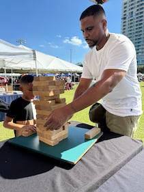 WFEZ 93.1, WHQT 105.1, WFLC 97.3, WEDR 99Jamz Miami beach block party 11.16