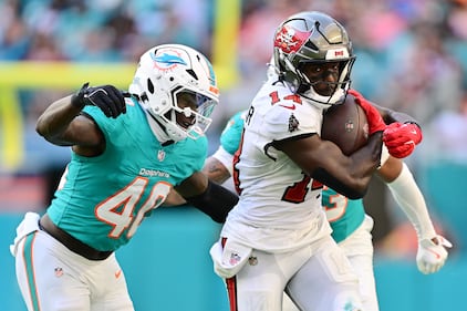 NFL Tampa Bay Buccaneers vs Miami Dolphins