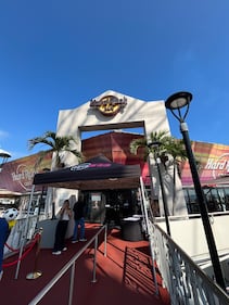 WFLC Hits 97.3 Brunch and Beats Hard Rock Café Martica Lopez DJ Vic Latino
