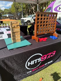 WFEZ 93.1, WHQT 105.1, WFLC 97.3, WEDR 99Jamz Miami beach block party 11.16